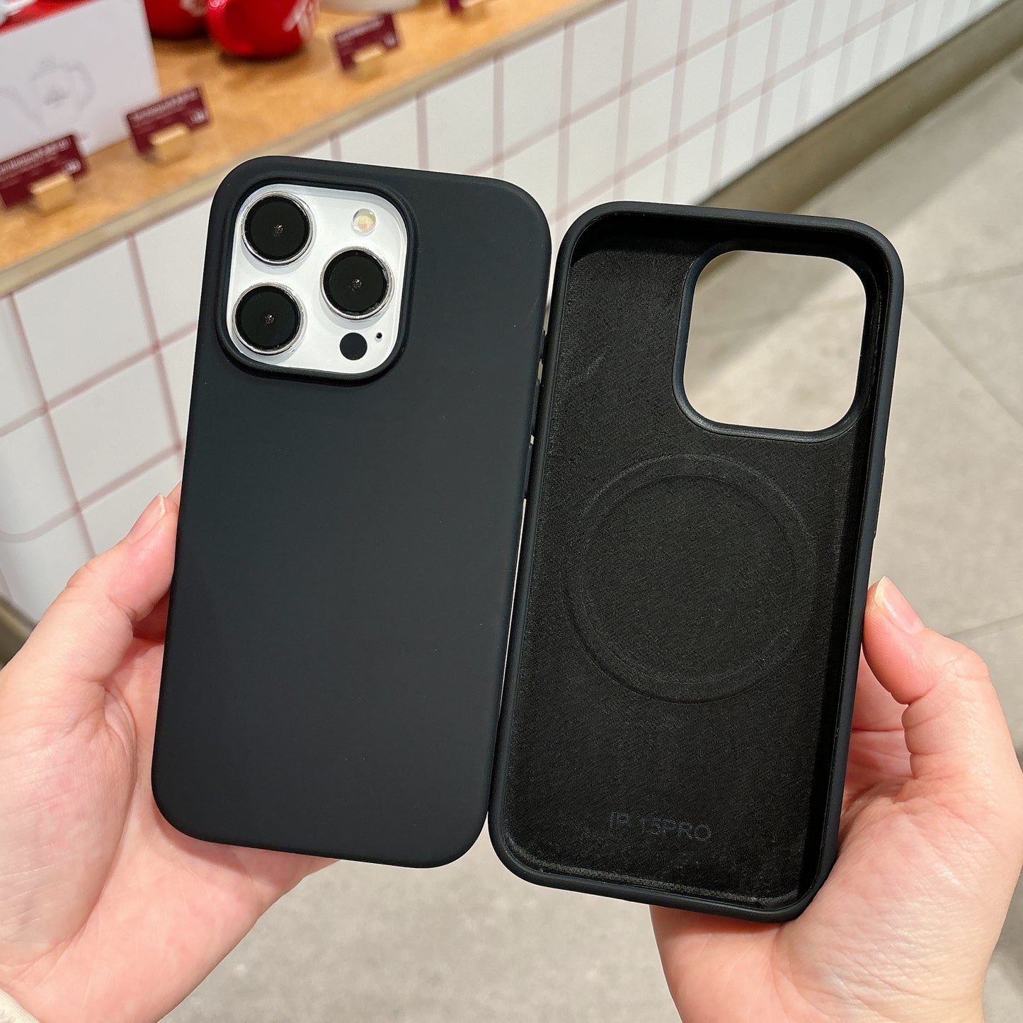 Luxury Liquid Silicone For Magsafe Case For iPhone 17 Air 16 Plus 15 14 13 12 Pro Max 17Pro Wireless Charging Skin Smooth Cover.